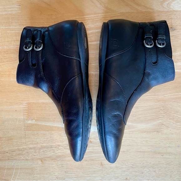Born Ankle Boot - Black Leather Size 8.5 US | 40 EU - Picture 6 of 13